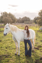 Afbeelding in Gallery-weergave laden, Bloes kant