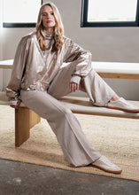 Afbeelding in Gallery-weergave laden, Jas Yvo