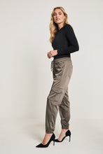 Afbeelding in Gallery-weergave laden, Broek bowie cargo satin
