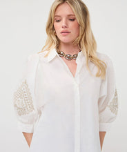 Afbeelding in Gallery-weergave laden, Blouse embroidery
