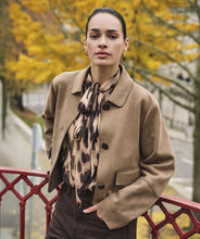 Afbeelding in Gallery-weergave laden, Jacket suedine
