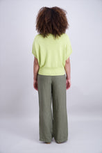 Afbeelding in Gallery-weergave laden, Losvallende fijne tricot trui
