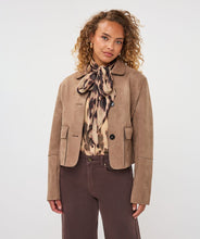 Afbeelding in Gallery-weergave laden, Jacket suedine
