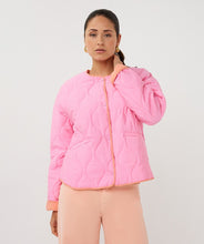 Afbeelding in Gallery-weergave laden, Jas quilted
