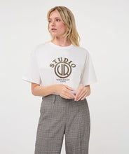 Afbeelding in Gallery-weergave laden, Shirt studio
